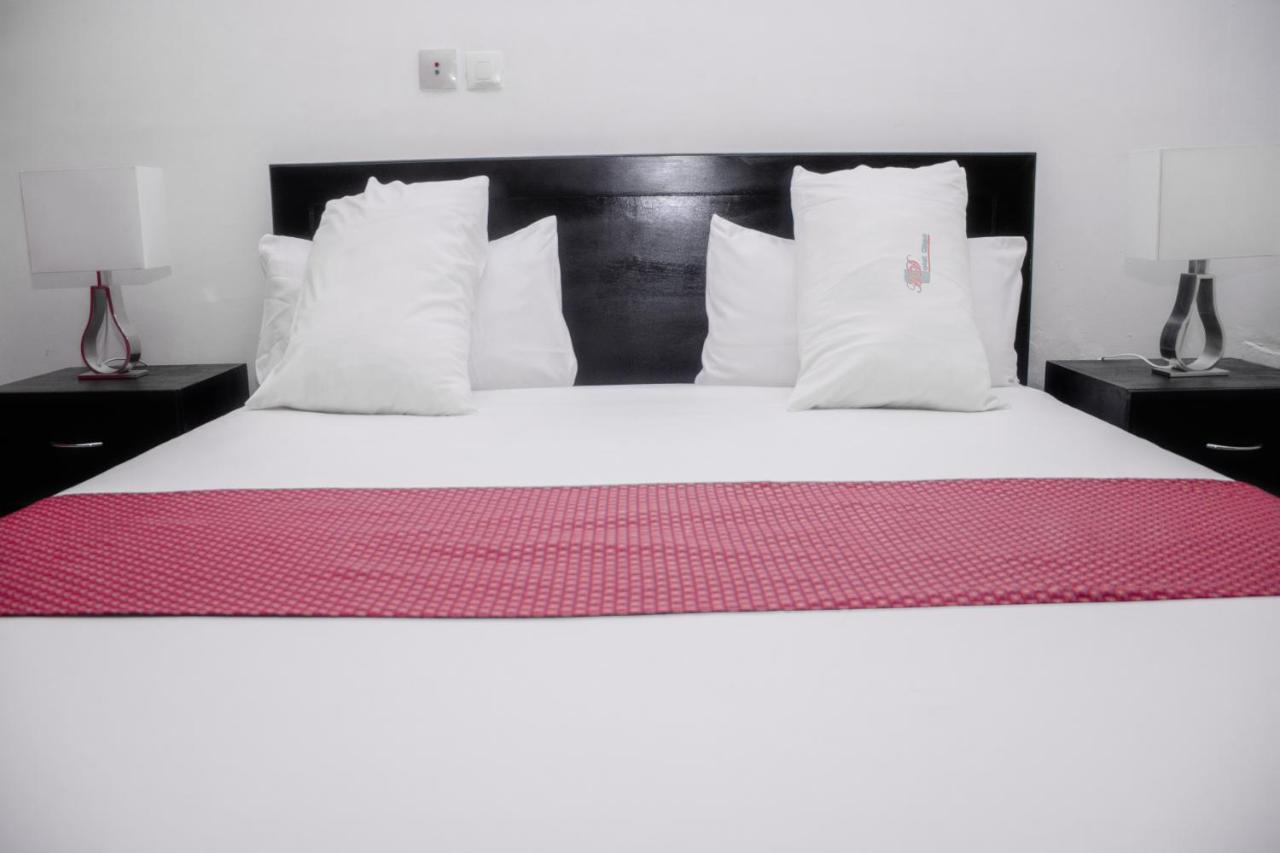 Hotel Djigui Abidjan Exterior photo