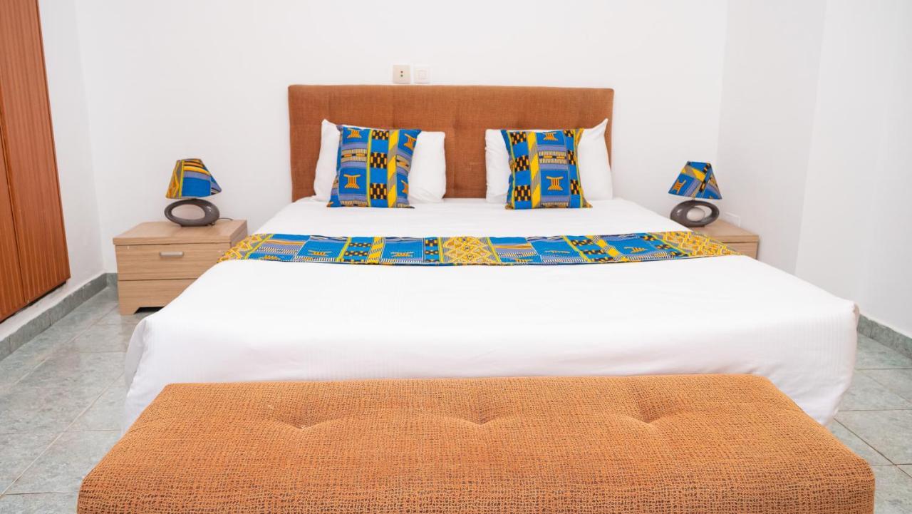 Hotel Djigui Abidjan Exterior photo