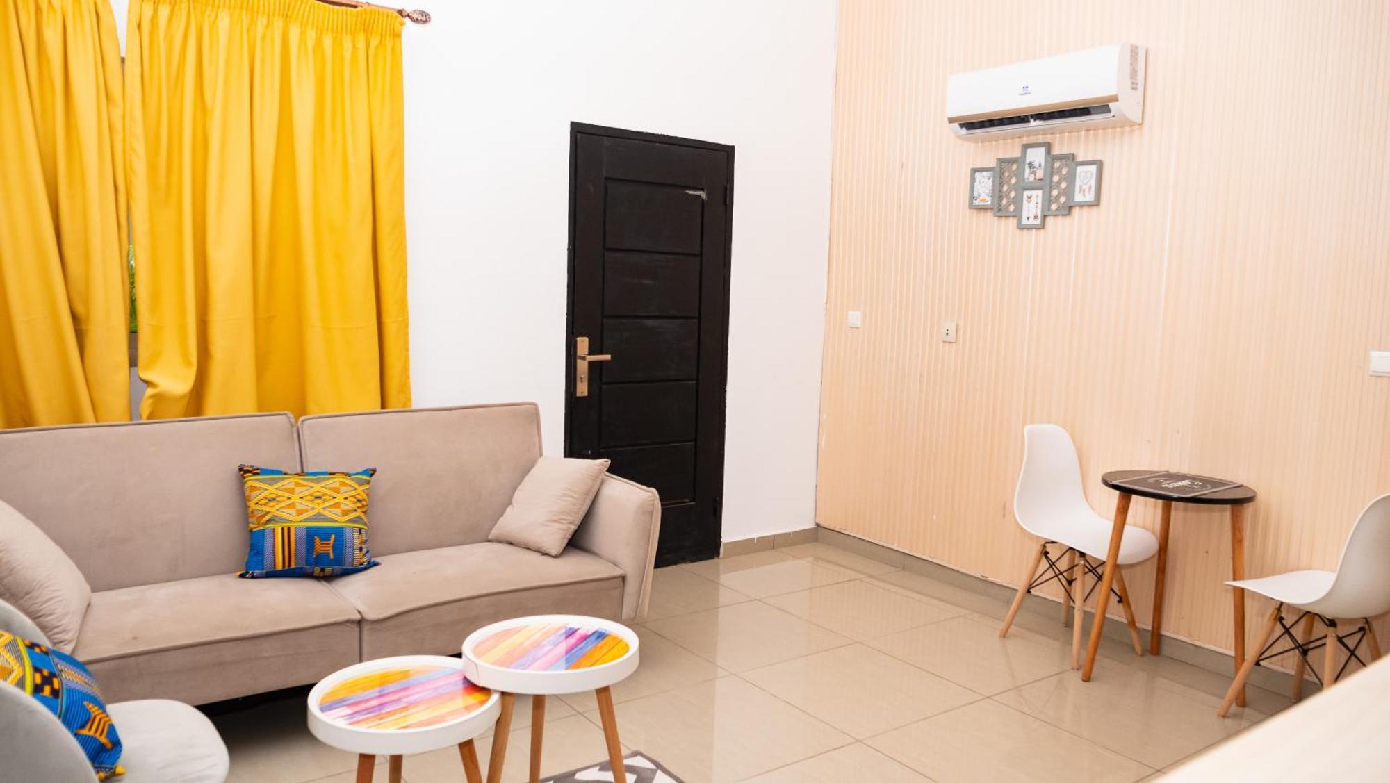 Hotel Djigui Abidjan Exterior photo