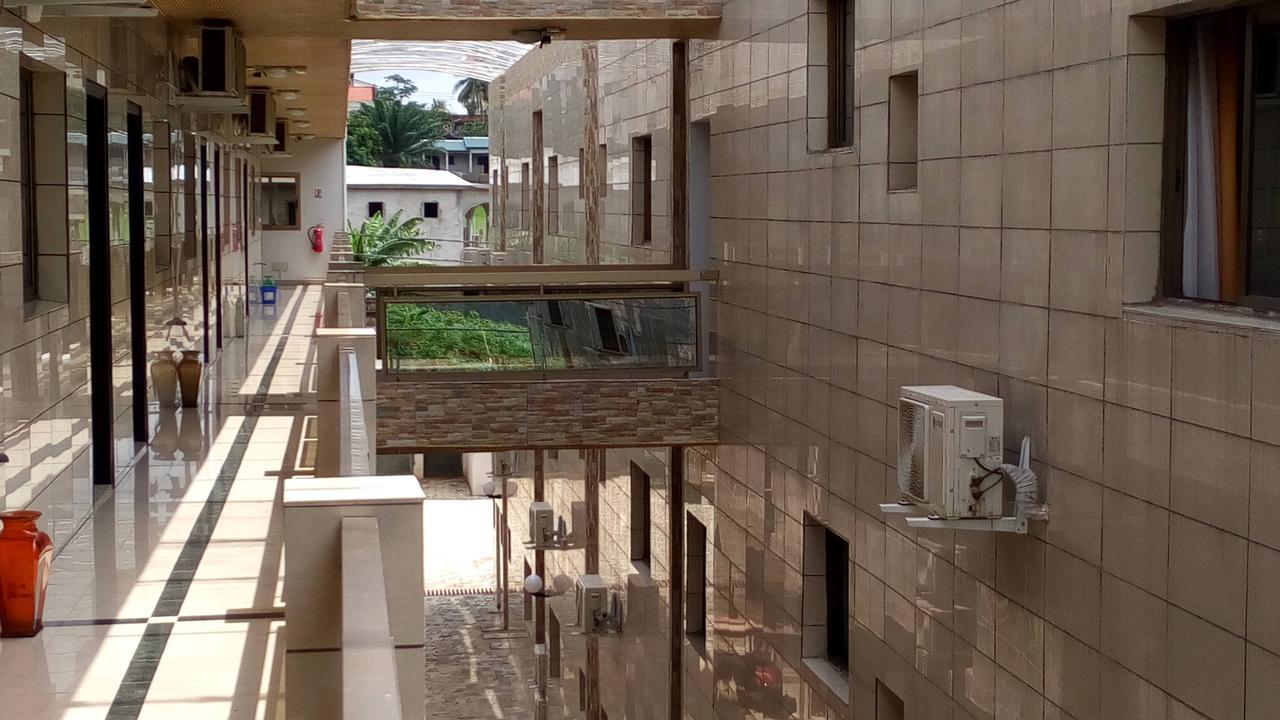 Hotel Djigui Abidjan Exterior photo